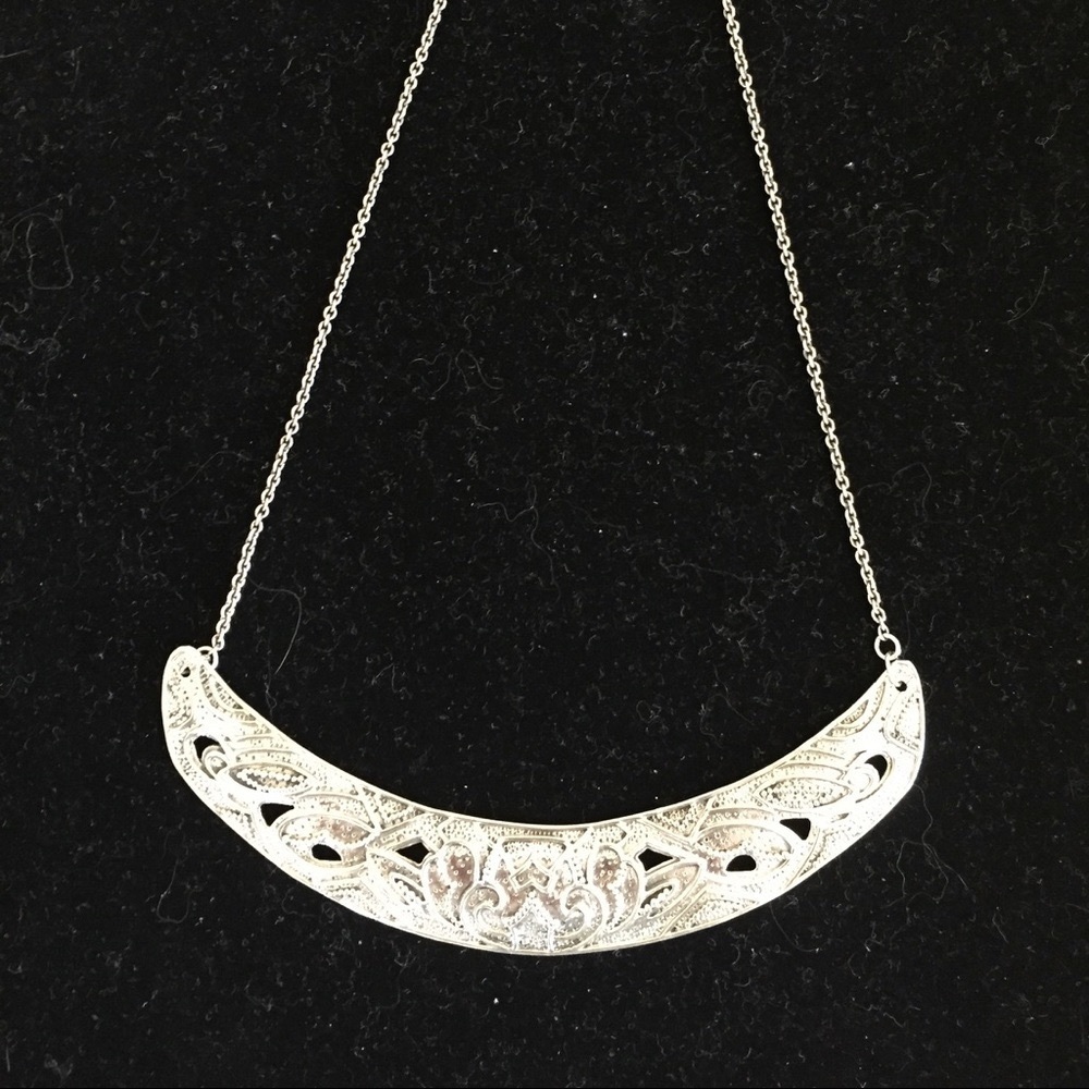 Silpada A Head of the Curve Necklace